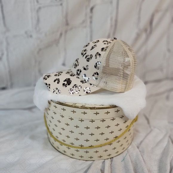 None Accessories - Womens Criss Cross Pony Tail Cream Leopard Print Trucker Hat Velcro Closure NEW